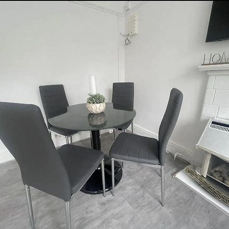 Charming 2 Bed Flat On Tower Bridge Apartment London Luaran gambar